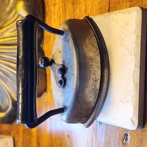 Vintage Dover No. 912 Sad Iron Salesman Sample Iron
